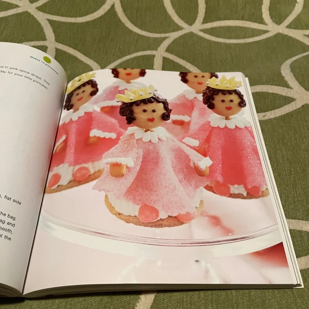 Hello, Cupcake! Book
